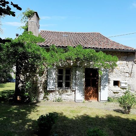 Wisteria Cottage Les Adjots Exterior foto